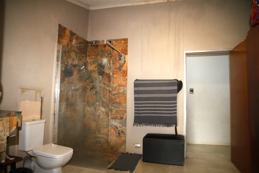 5 Bedroom Property for Sale in Liverpool Limpopo