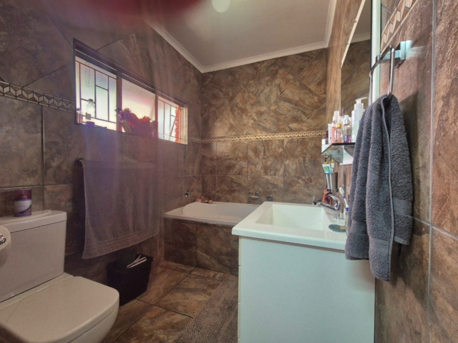 3 Bedroom Property for Sale in Mookgopong Limpopo