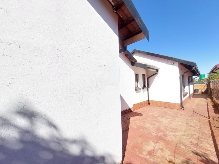 4 Bedroom Property for Sale in Lebowakgomo Zone B Limpopo