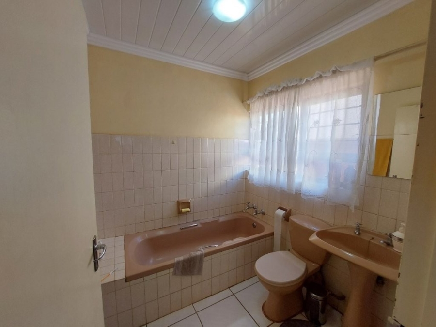 4 Bedroom Property for Sale in Lebowakgomo Zone B Limpopo