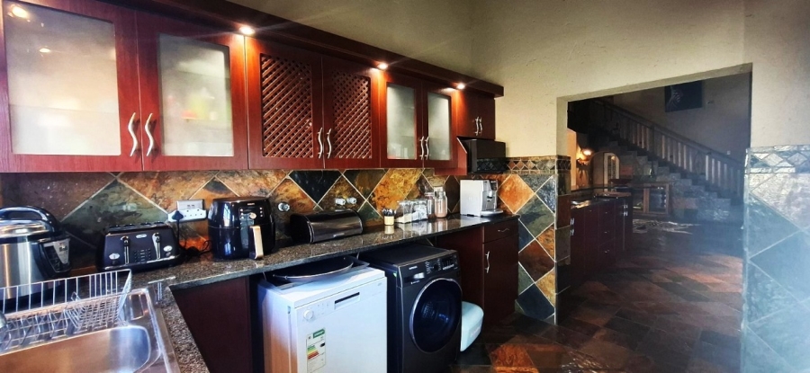6 Bedroom Property for Sale in Bela Bela Limpopo