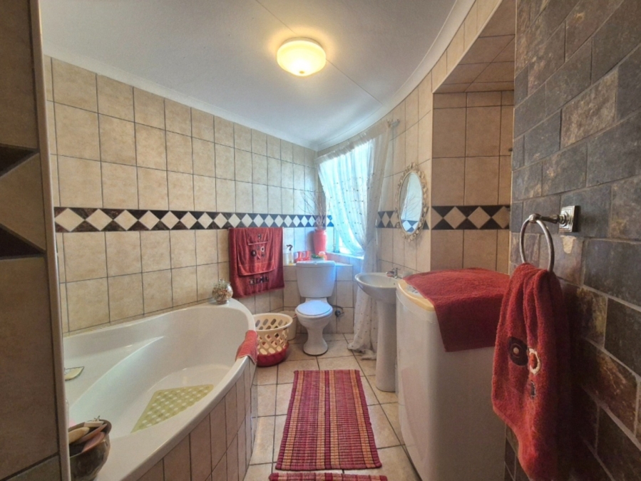 2 Bedroom Property for Sale in Mookgopong Rural Limpopo