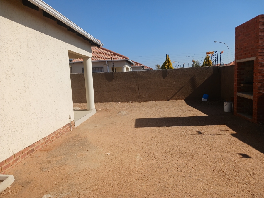 4 Bedroom Property for Sale in Polokwane Ext 30 Limpopo
