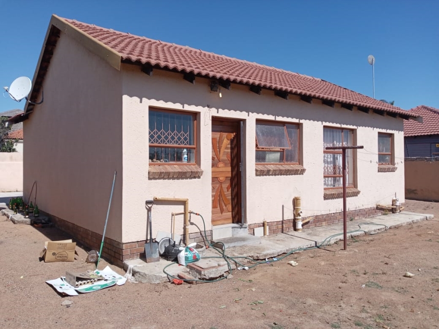 3 Bedroom Property for Sale in Mahlasedi Park Limpopo