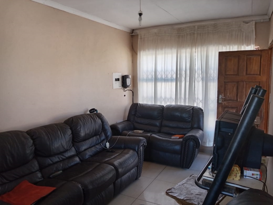 3 Bedroom Property for Sale in Mahlasedi Park Limpopo