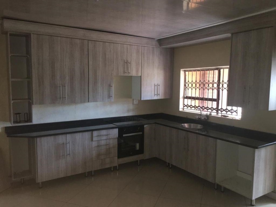 To Let 4 Bedroom Property for Rent in Sibasa Limpopo
