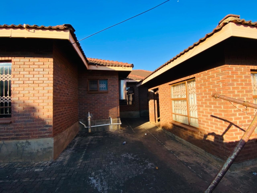 5 Bedroom Property for Sale in Sibasa Limpopo