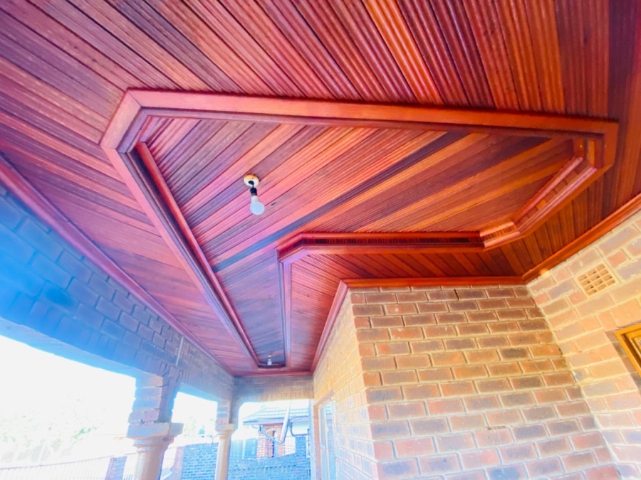 5 Bedroom Property for Sale in Sibasa Limpopo