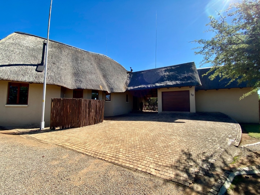 5 Bedroom Property for Sale in Zebula Golf Estate Limpopo