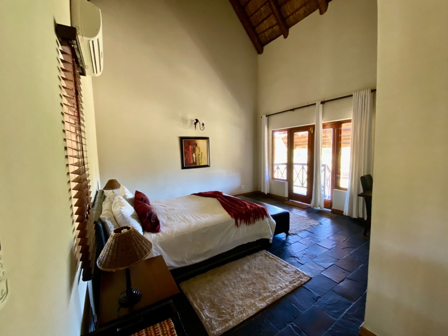 5 Bedroom Property for Sale in Zebula Golf Estate Limpopo