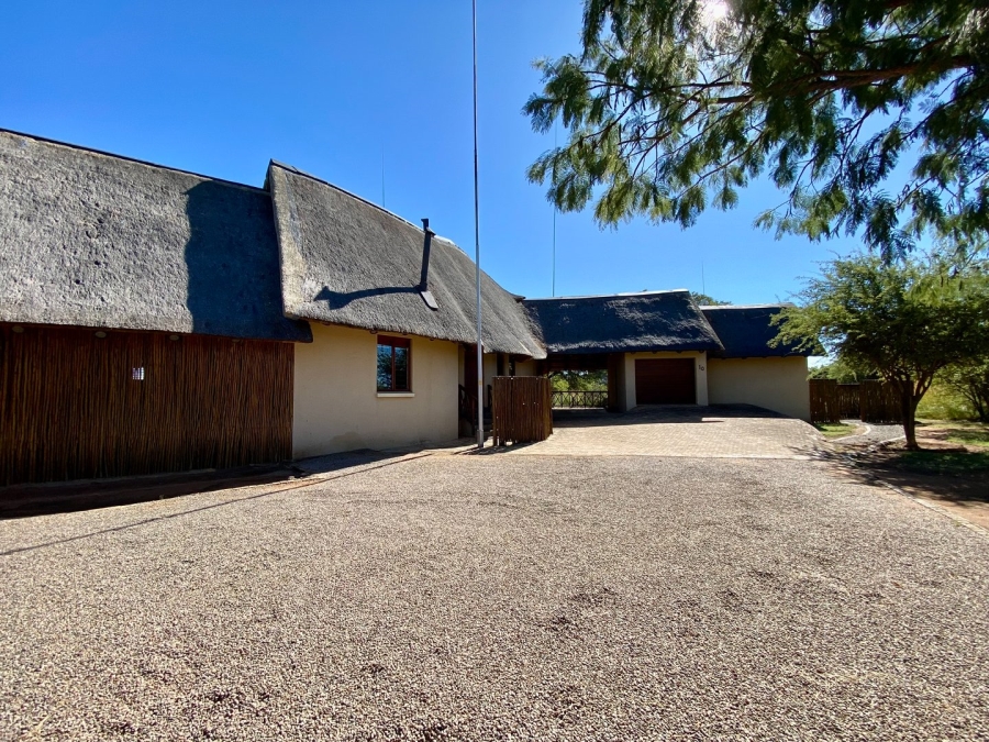5 Bedroom Property for Sale in Zebula Golf Estate Limpopo