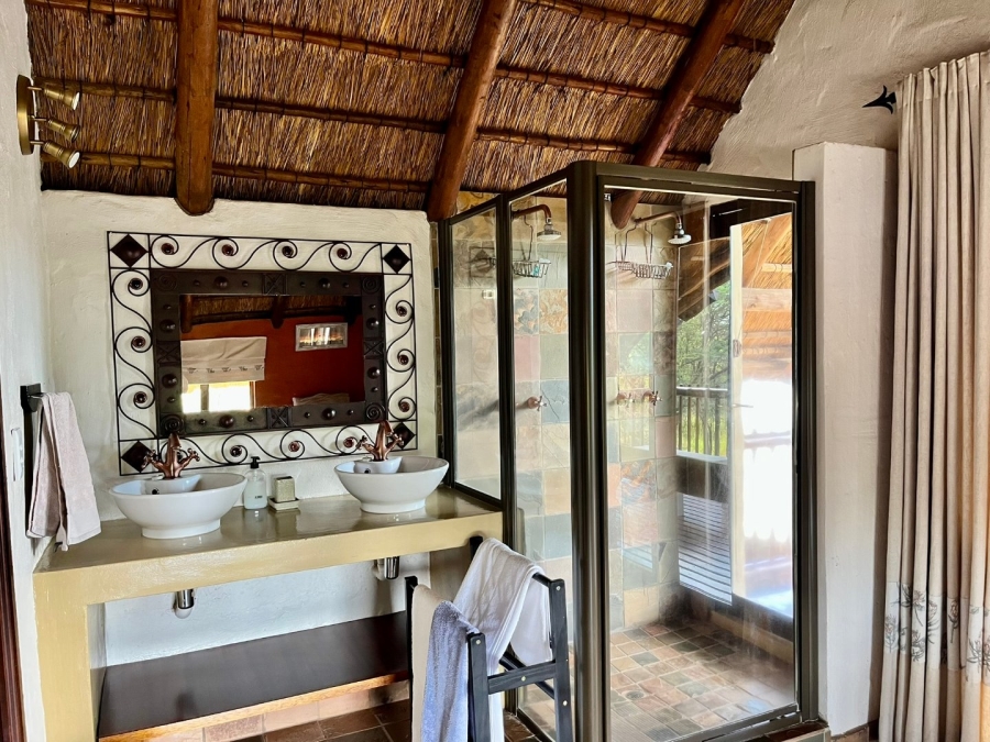 5 Bedroom Property for Sale in Zebula Golf Estate Limpopo