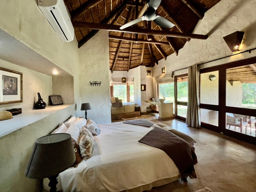 5 Bedroom Property for Sale in Zebula Golf Estate Limpopo