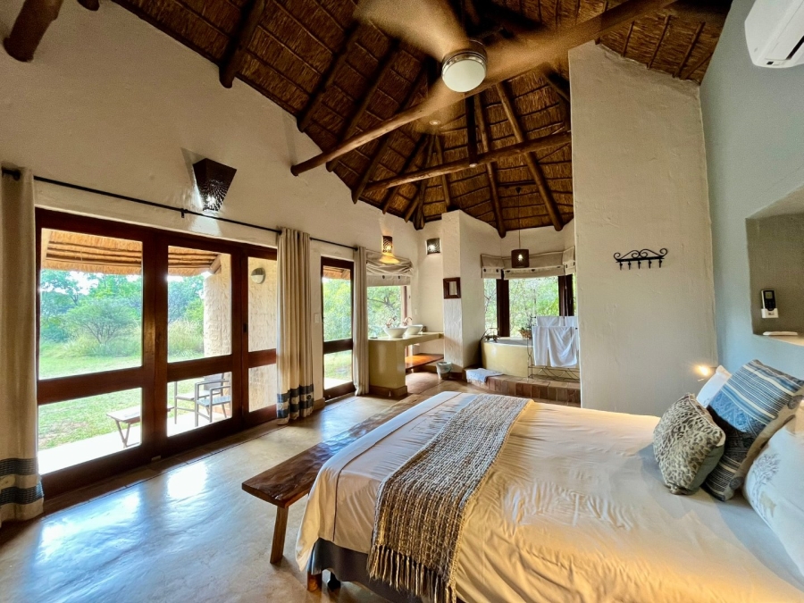 5 Bedroom Property for Sale in Zebula Golf Estate Limpopo