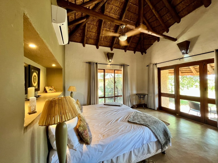 5 Bedroom Property for Sale in Zebula Golf Estate Limpopo