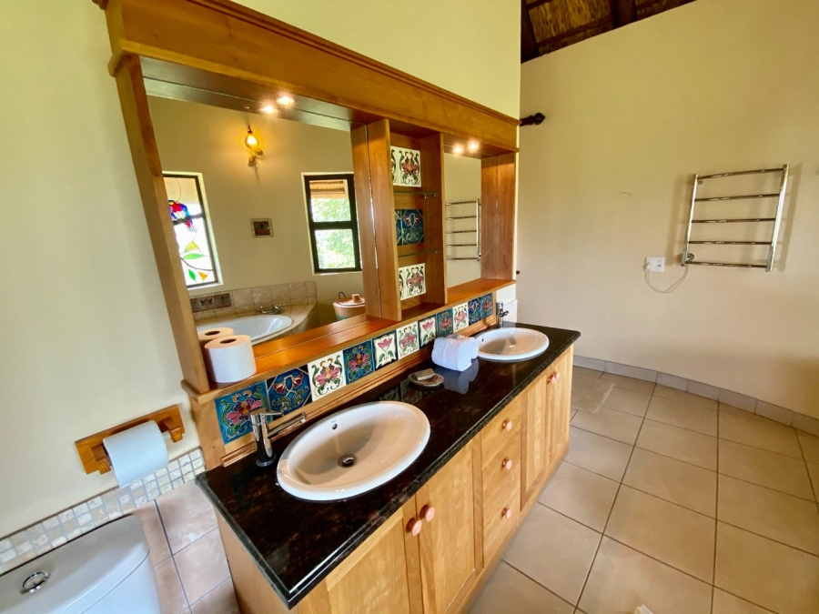 5 Bedroom Property for Sale in Zebula Golf Estate Limpopo