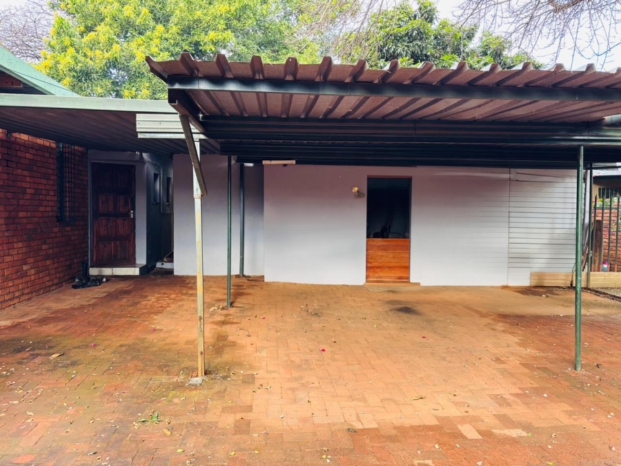 7 Bedroom Property for Sale in Kameeldoringpark Limpopo