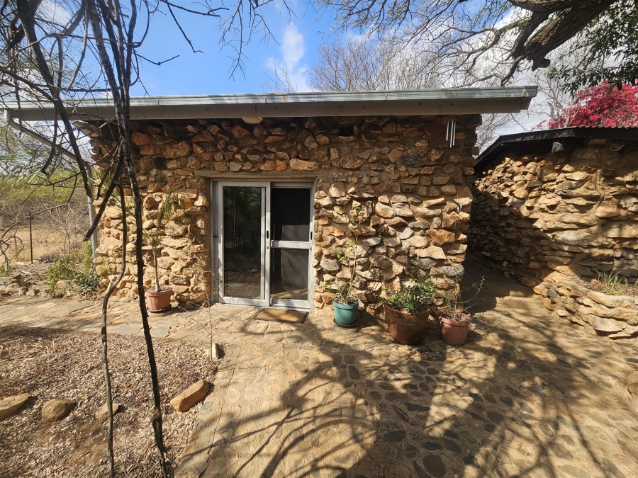 To Let 3 Bedroom Property for Rent in Ndlovumzi Limpopo