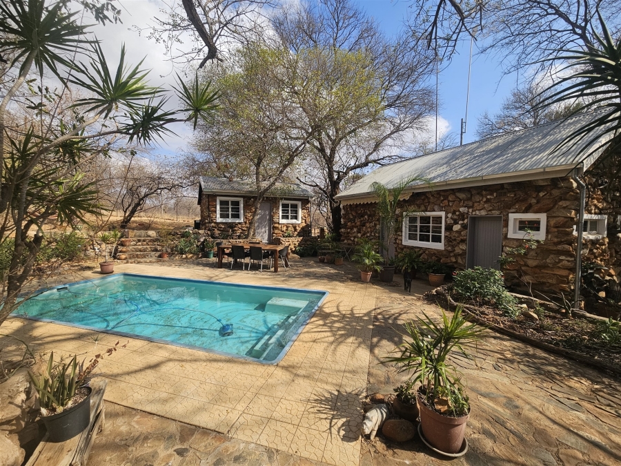 To Let 3 Bedroom Property for Rent in Ndlovumzi Limpopo