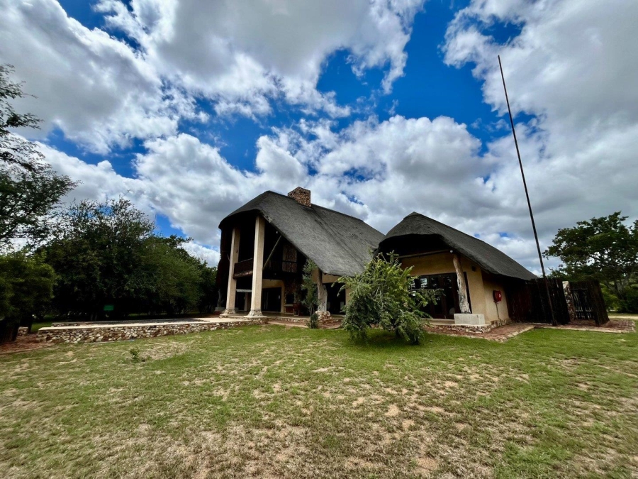 6 Bedroom Property for Sale in Zebula Golf Estate Limpopo