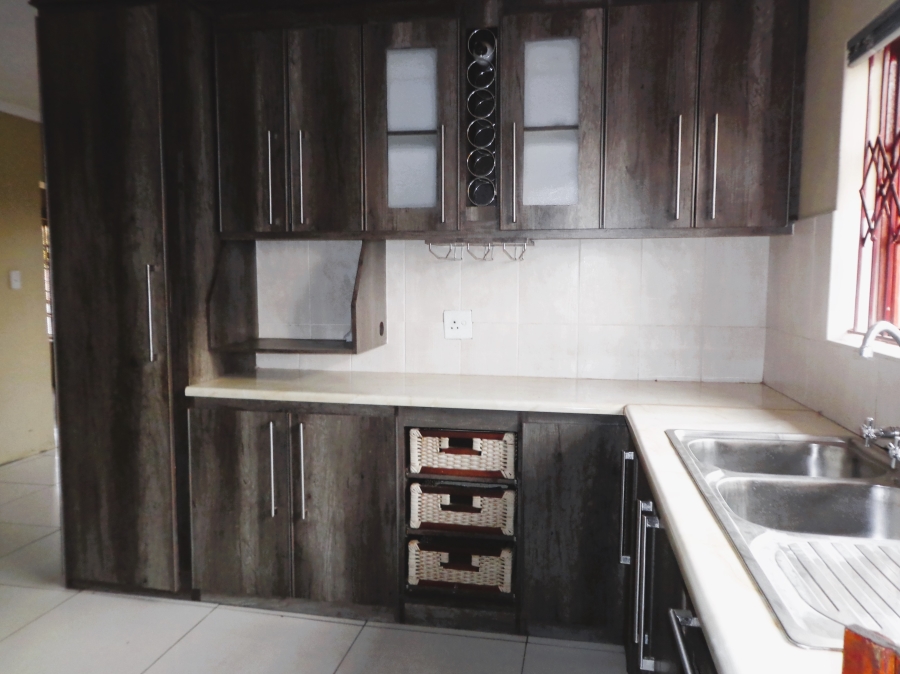 3 Bedroom Property for Sale in Mahlasedi Park Limpopo