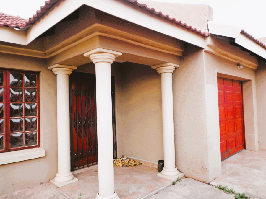 3 Bedroom Property for Sale in Mahlasedi Park Limpopo