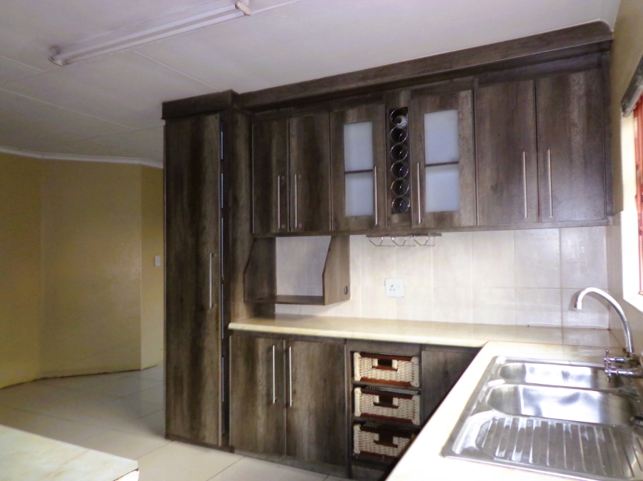 3 Bedroom Property for Sale in Mahlasedi Park Limpopo