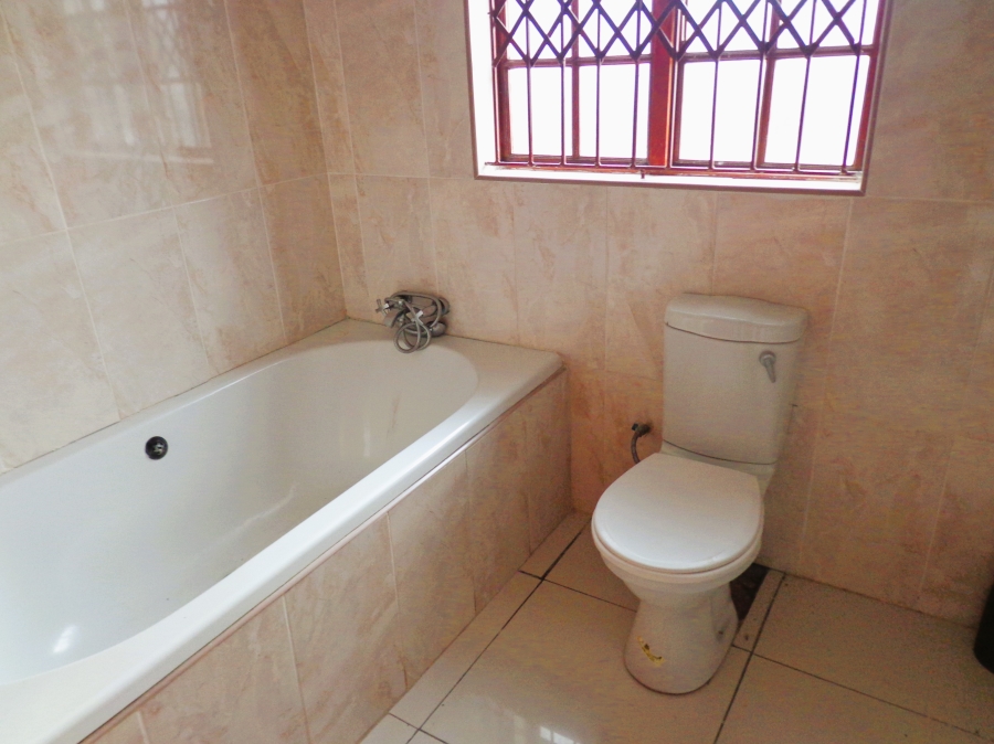 3 Bedroom Property for Sale in Mahlasedi Park Limpopo