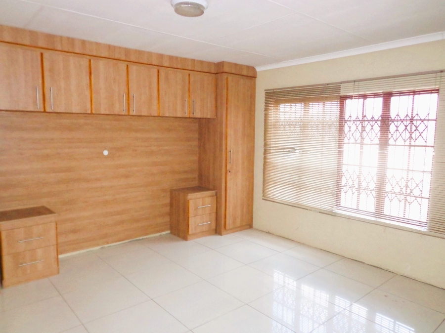3 Bedroom Property for Sale in Mahlasedi Park Limpopo