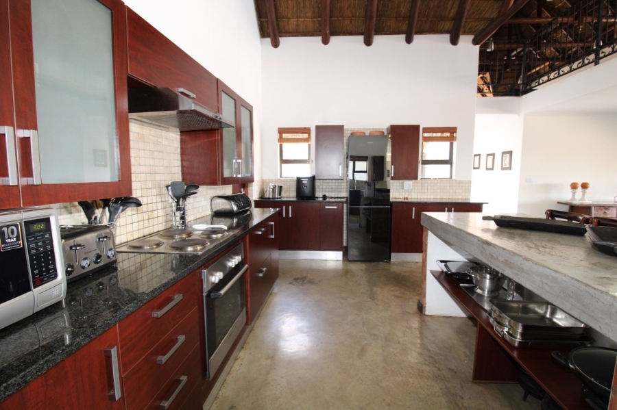5 Bedroom Property for Sale in Zebula Golf Estate Limpopo
