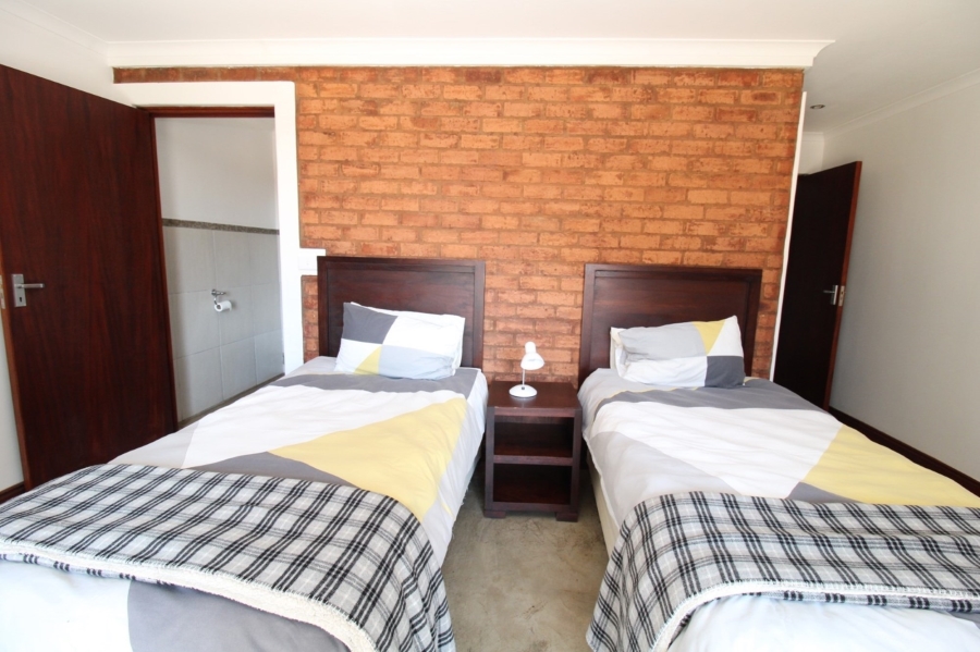 5 Bedroom Property for Sale in Zebula Golf Estate Limpopo