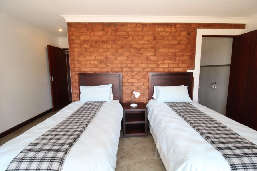 5 Bedroom Property for Sale in Zebula Golf Estate Limpopo