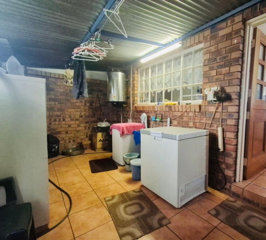 2 Bedroom Property for Sale in Koraal Retirement Village Limpopo