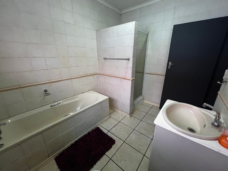 To Let 1 Bedroom Property for Rent in Chroompark Limpopo