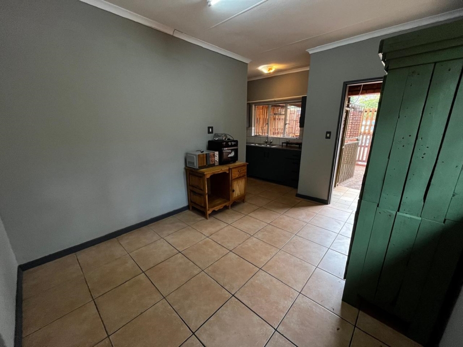 To Let 1 Bedroom Property for Rent in Chroompark Limpopo