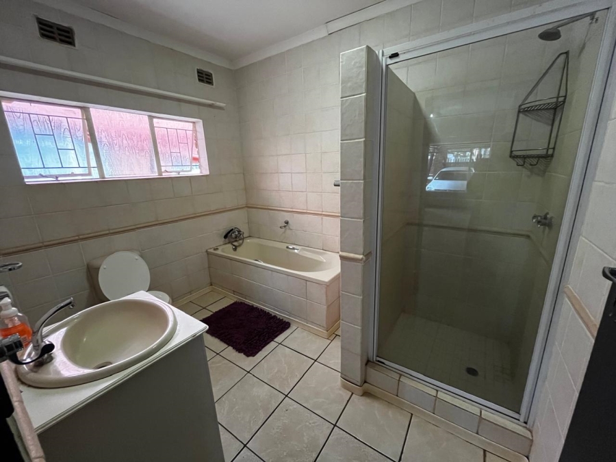 To Let 1 Bedroom Property for Rent in Chroompark Limpopo