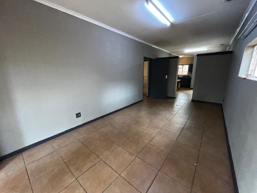 To Let 1 Bedroom Property for Rent in Chroompark Limpopo