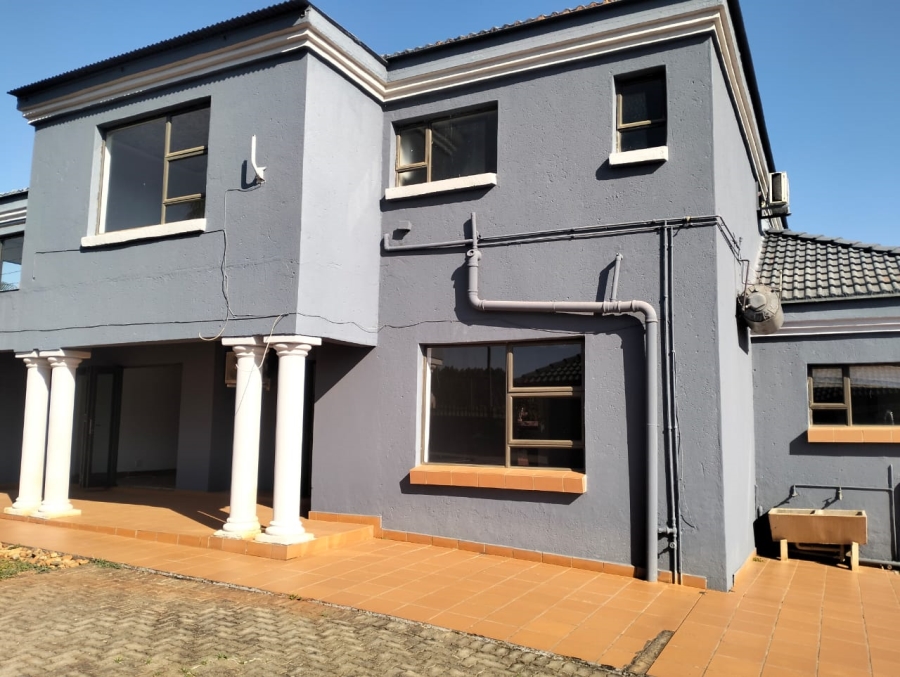 5 Bedroom Property for Sale in Riverside Estate Limpopo