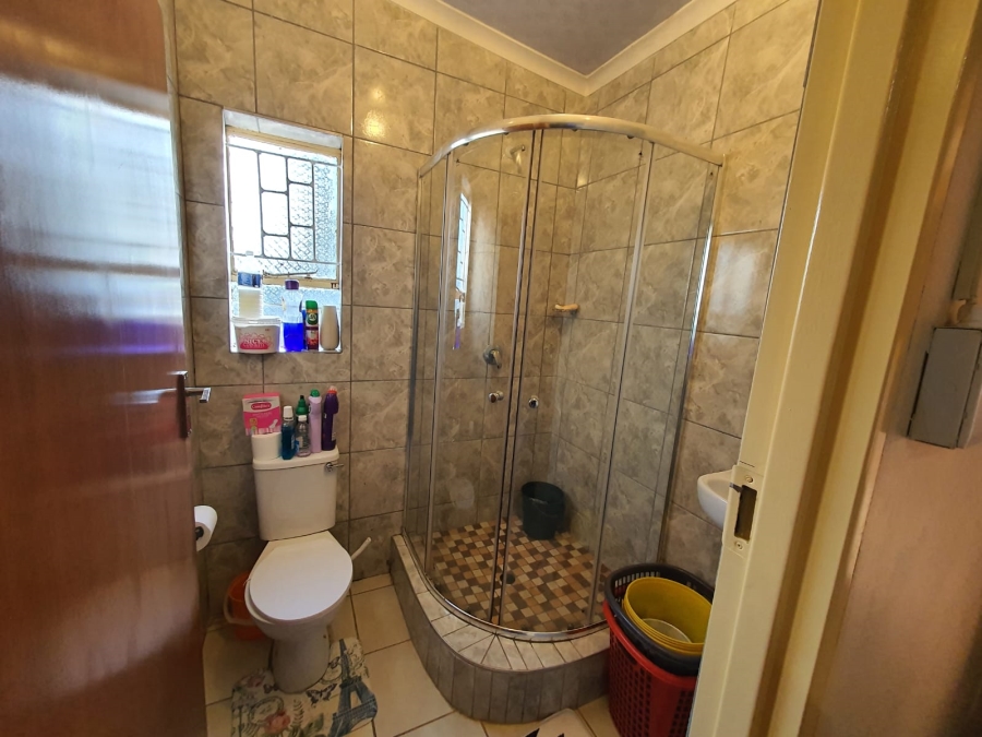 6 Bedroom Property for Sale in Louis Trichardt Limpopo