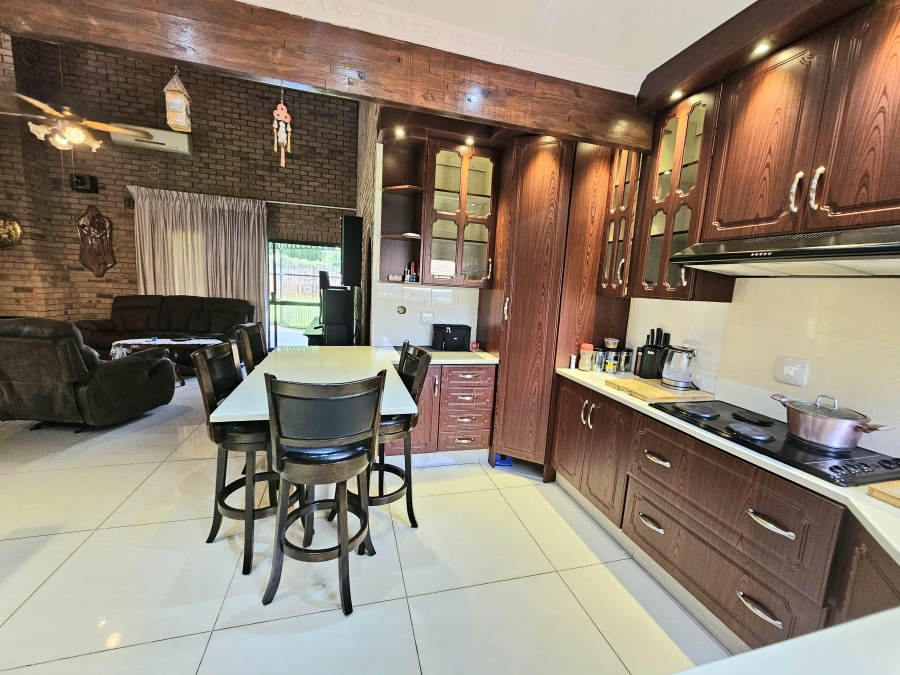 5 Bedroom Property for Sale in Louis Trichardt Limpopo