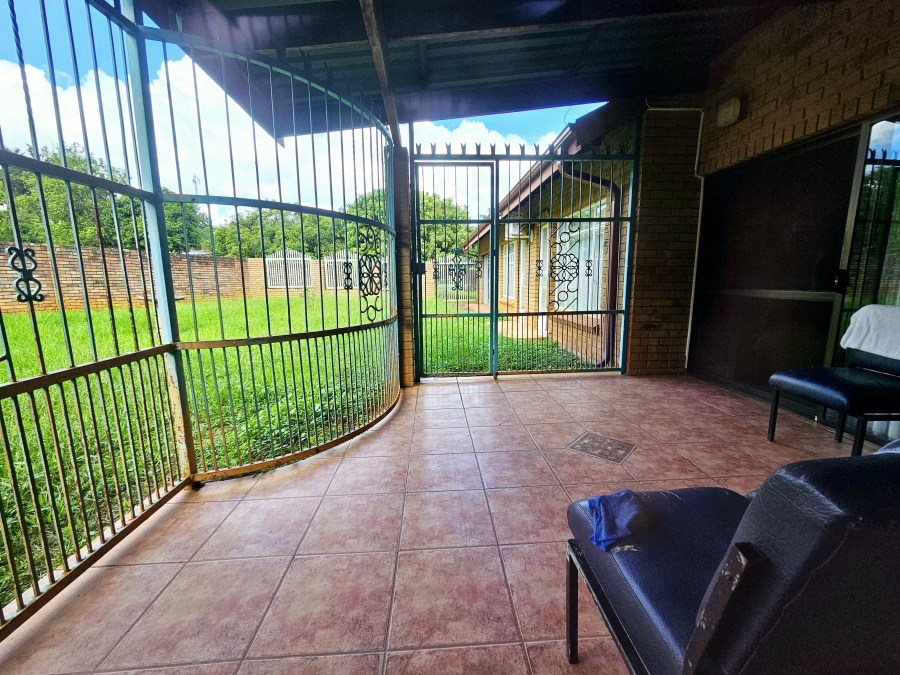 5 Bedroom Property for Sale in Louis Trichardt Limpopo