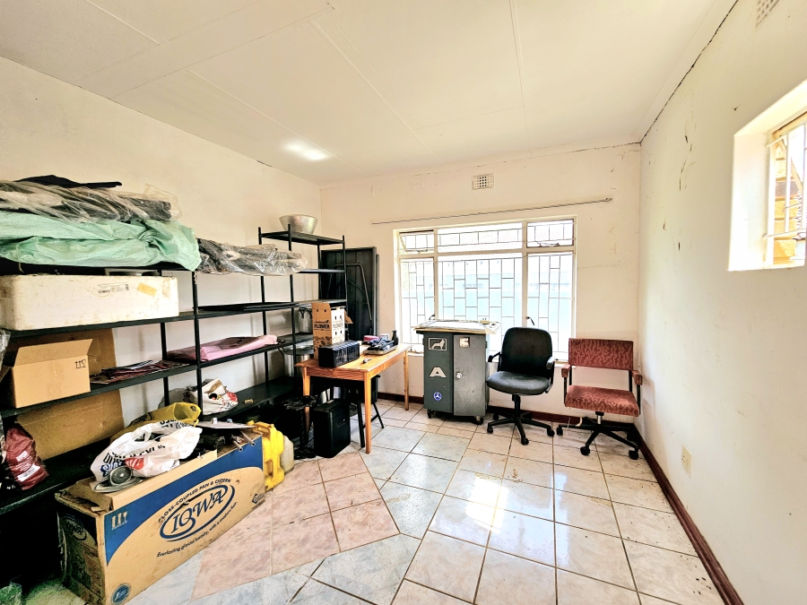 5 Bedroom Property for Sale in Louis Trichardt Limpopo