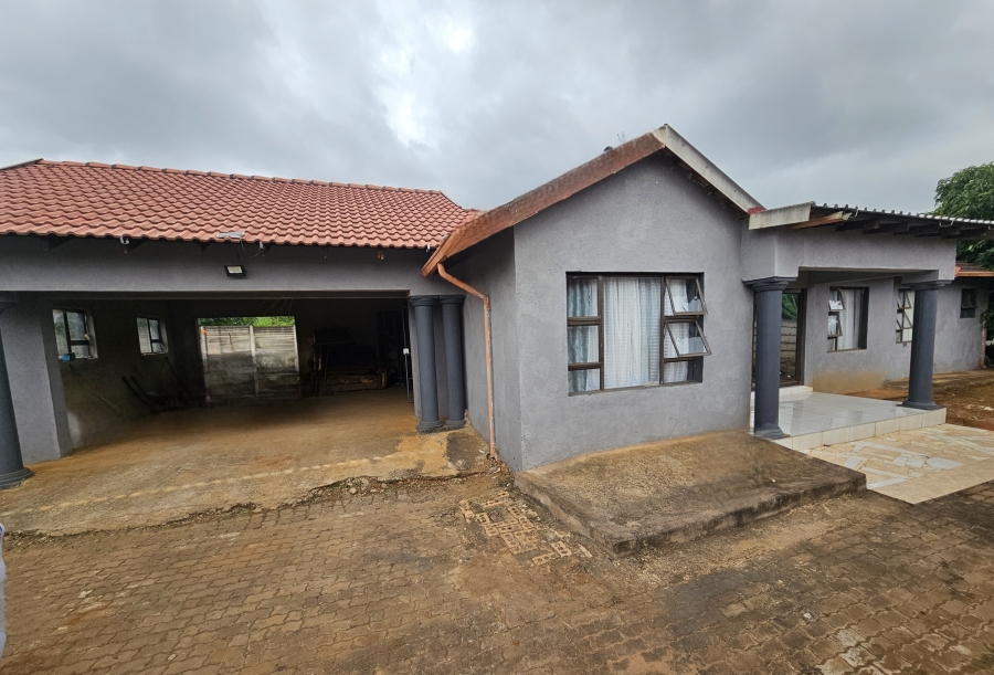 4 Bedroom Property for Sale in Louis Trichardt Limpopo