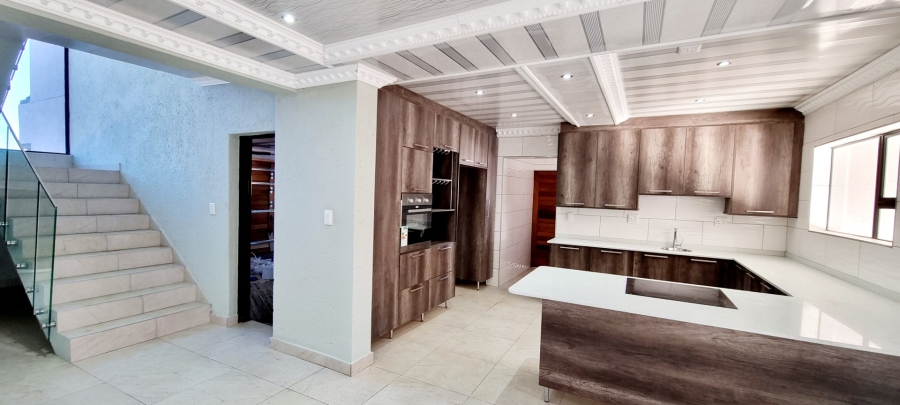 4 Bedroom Property for Sale in Woodhill Estate Limpopo