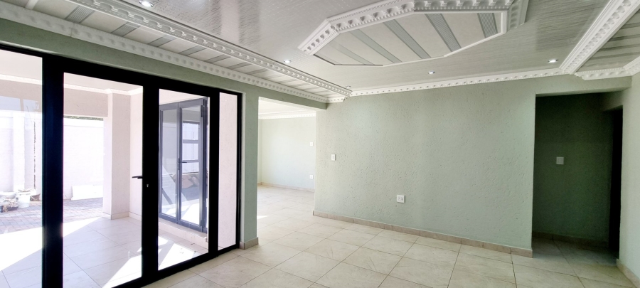 4 Bedroom Property for Sale in Woodhill Estate Limpopo