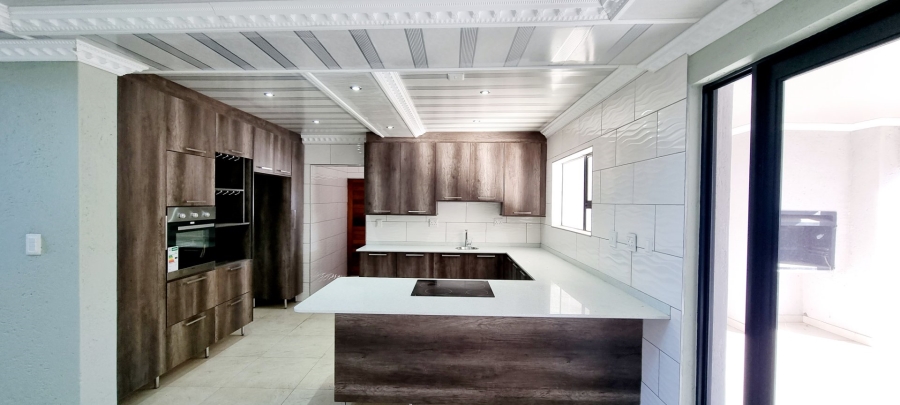 4 Bedroom Property for Sale in Woodhill Estate Limpopo