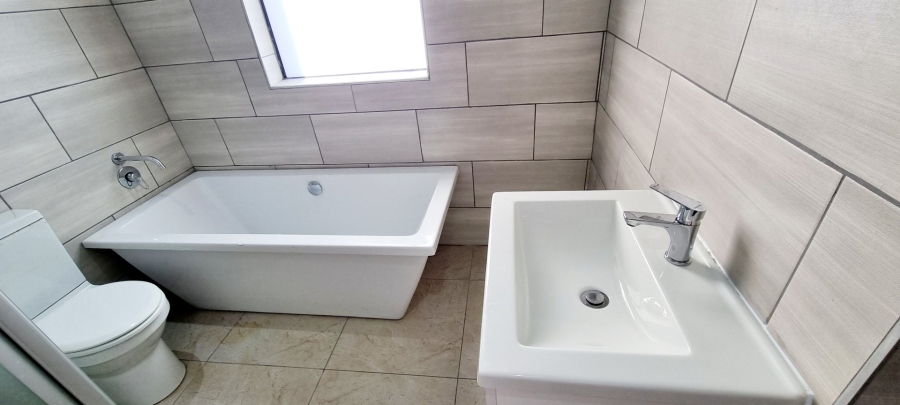 4 Bedroom Property for Sale in Woodhill Estate Limpopo