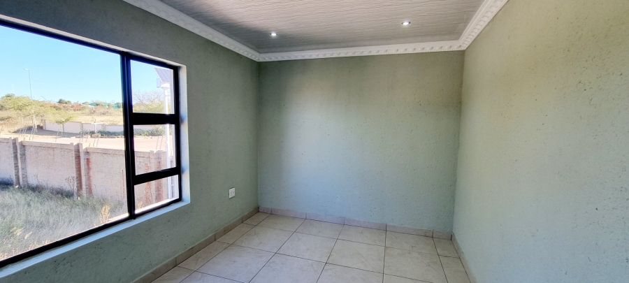 4 Bedroom Property for Sale in Woodhill Estate Limpopo