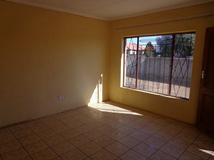 3 Bedroom Property for Sale in Mahlako-A-Phahla Gardens Limpopo