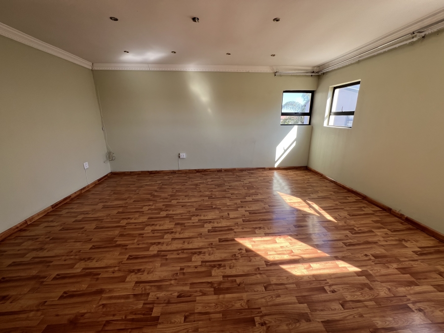 5 Bedroom Property for Sale in Thornhill Limpopo